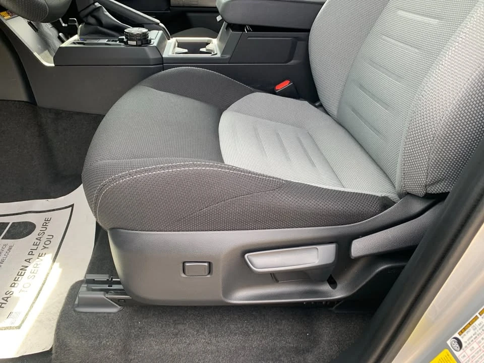 2026 Toyota 4Runner 6th Gen - Image 9 of 20