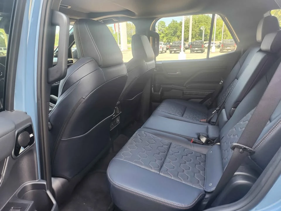 2026 Toyota 4Runner 6th Gen - Image 5 of 7