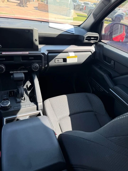 2026 Toyota 4Runner 6th Gen - Image 7 of 8