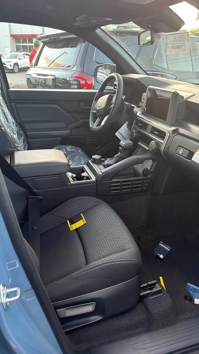 2026 Toyota 4Runner 6th Gen - Image 3 of 4