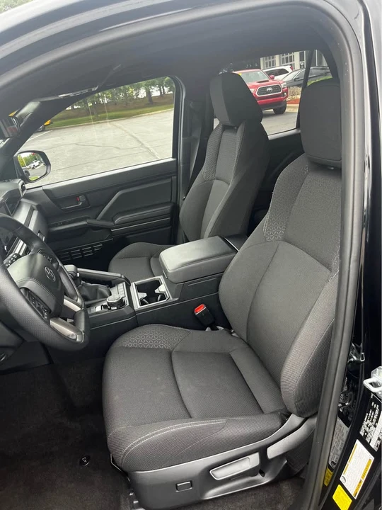 2026 Toyota 4Runner 6th Gen - Image 10 of 14