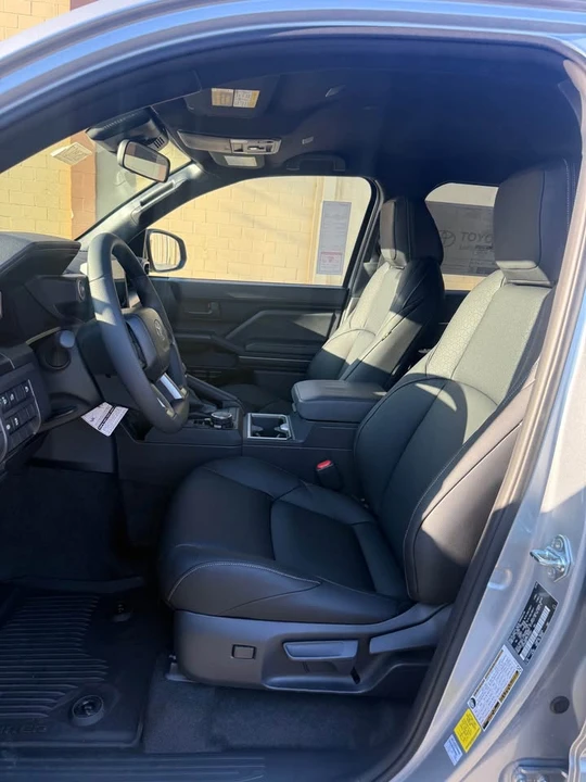 2026 Toyota 4Runner 6th Gen - Image 8 of 10