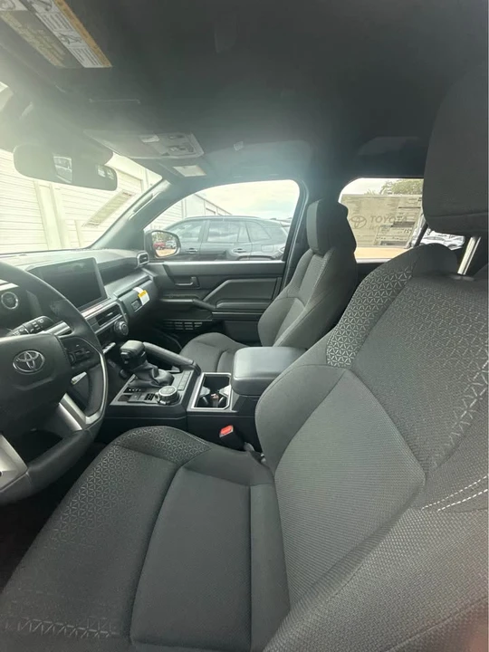 2026 Toyota 4Runner 6th Gen - Image 4 of 5