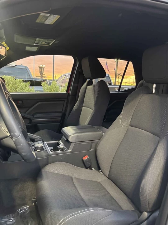 2026 Toyota 4Runner 6th Gen - Image 4 of 4