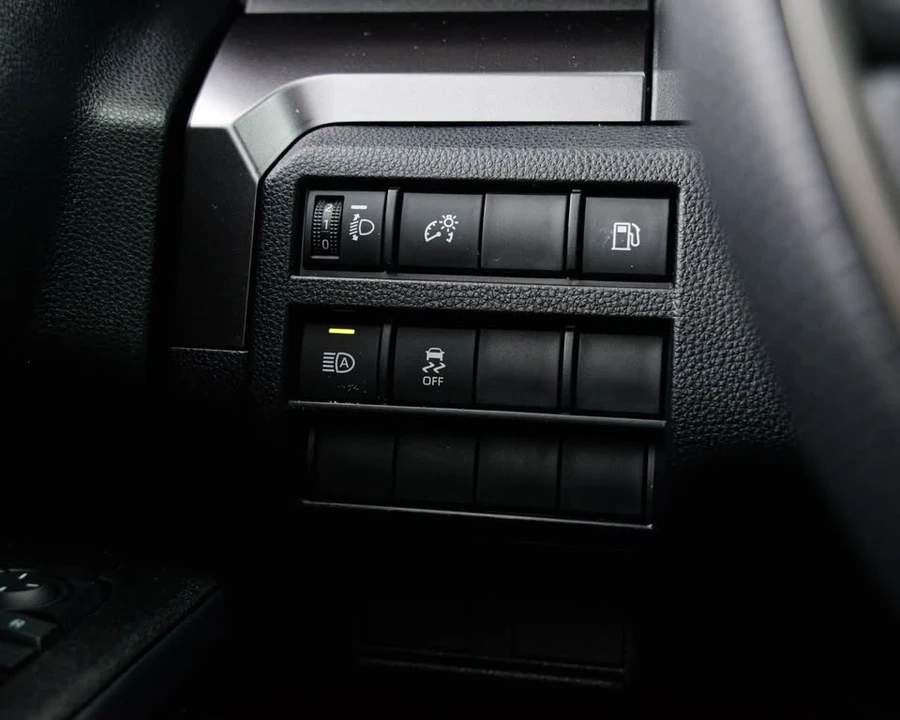 2026 Toyota 4Runner 6th Gen - Image 14 of 20