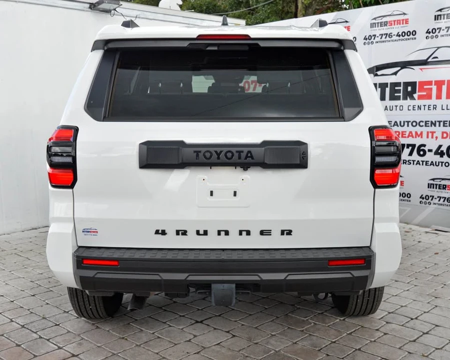 2026 Toyota 4Runner 6th Gen - Image 5 of 20