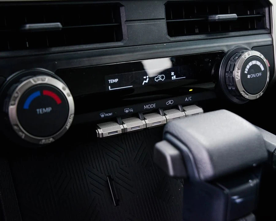 2026 Toyota 4Runner 6th Gen - Image 13 of 20