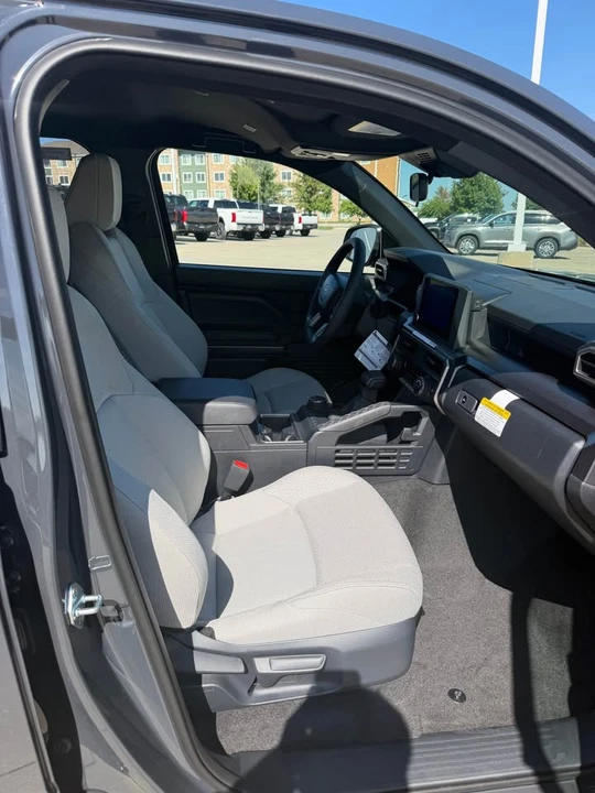 2026 Toyota 4Runner 6th Gen - Image 11 of 16