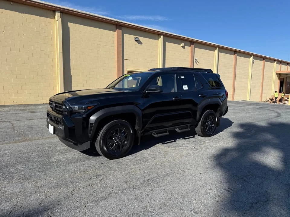 2026 Toyota 4Runner 6th Gen - Image 2 of 10