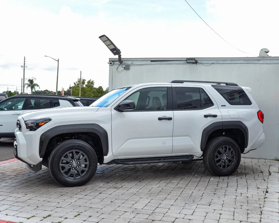2026 Toyota 4Runner 6th Gen - Image 6 of 20