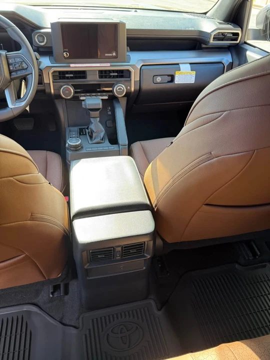 2026 Toyota 4Runner 6th Gen - Image 7 of 10