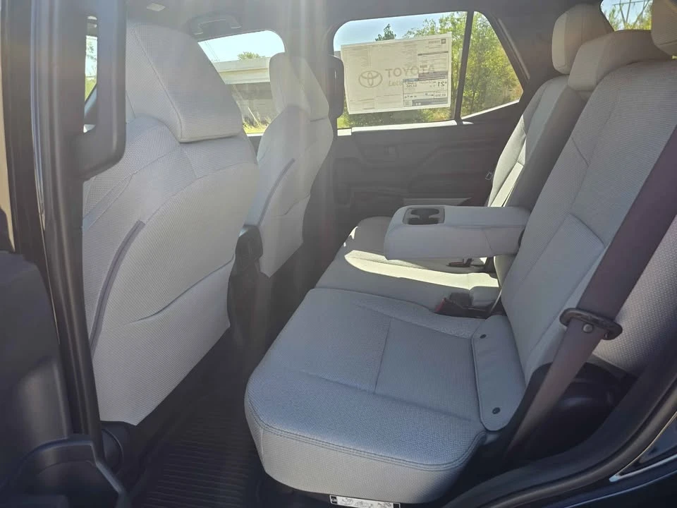 2026 Toyota 4Runner 6th Gen - Image 8 of 12