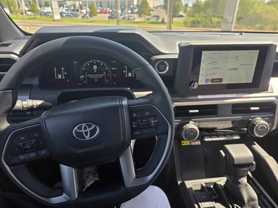 2026 Toyota 4Runner 6th Gen - Image 10 of 12