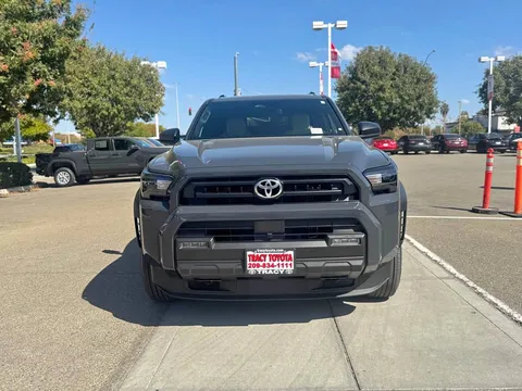 2026 Toyota 4Runner SR5 4WD