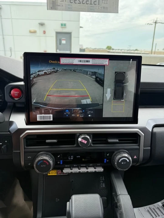 2026 Toyota 4Runner 6th Gen - Image 10 of 15