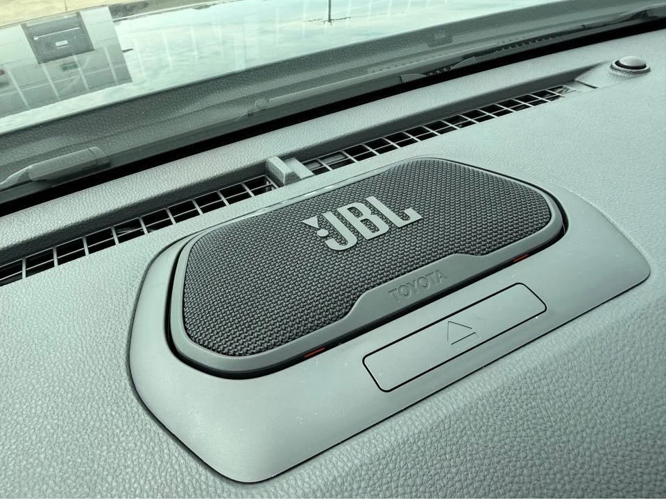 2026 Toyota 4Runner 6th Gen - Image 12 of 15