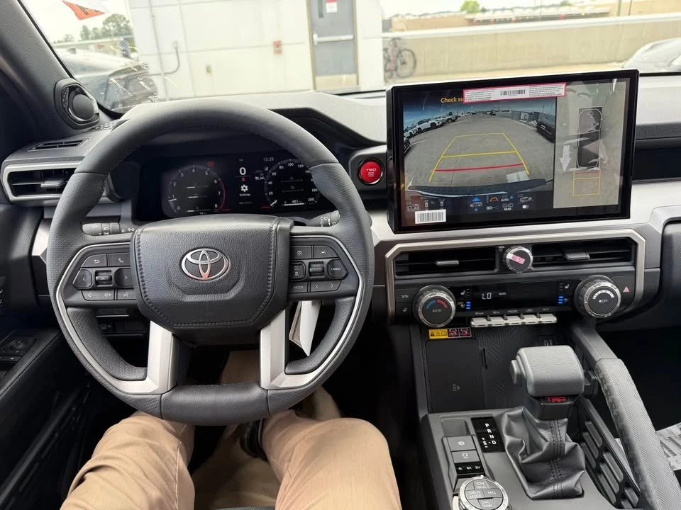 2026 Toyota 4Runner 6th Gen - Image 15 of 15
