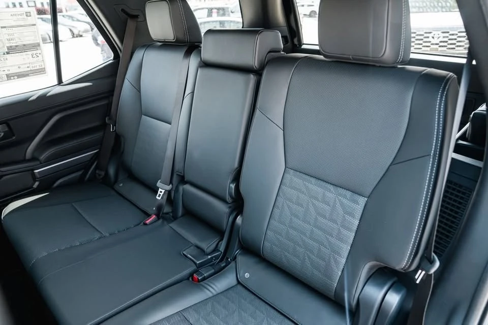 2026 Toyota 4Runner 6th Gen - Image 15 of 17