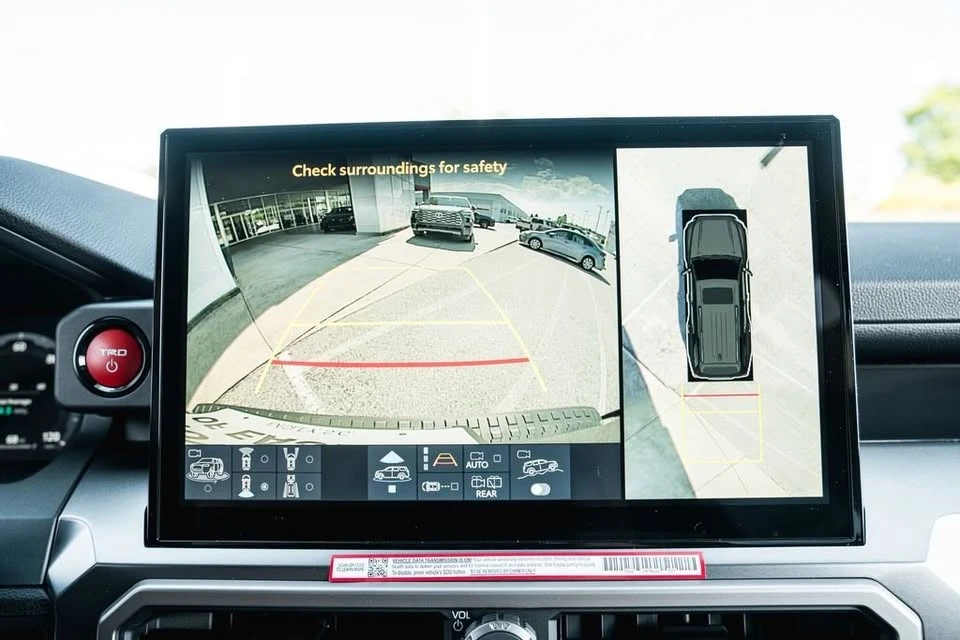2026 Toyota 4Runner 6th Gen - Image 12 of 17