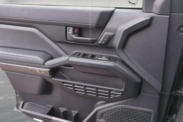 2026 Toyota 4Runner 6th Gen - Image 15 of 20