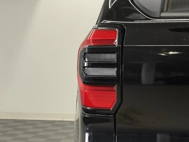2026 Toyota 4Runner 6th Gen - Image 9 of 12