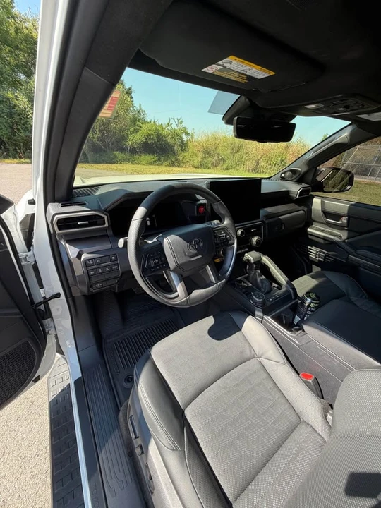 2026 Toyota 4Runner 6th Gen - Image 6 of 16