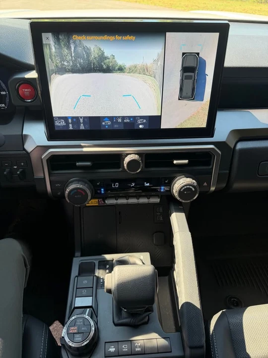 2026 Toyota 4Runner 6th Gen - Image 9 of 16