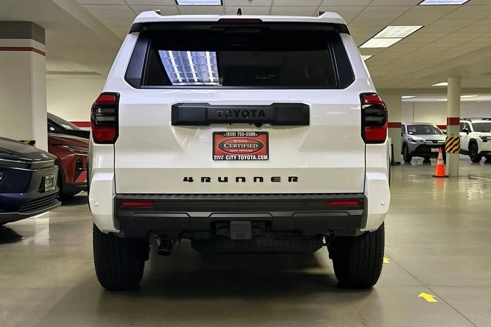 2026 Toyota 4Runner 6th Gen - Image 4 of 19