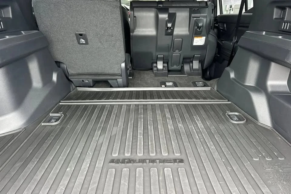 2026 Toyota 4Runner 6th Gen - Image 14 of 19