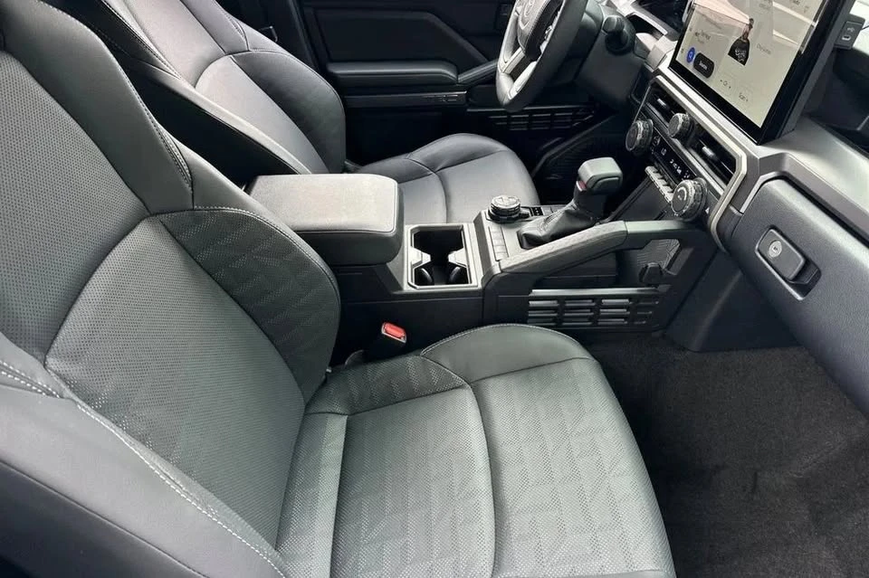 2026 Toyota 4Runner 6th Gen - Image 15 of 19