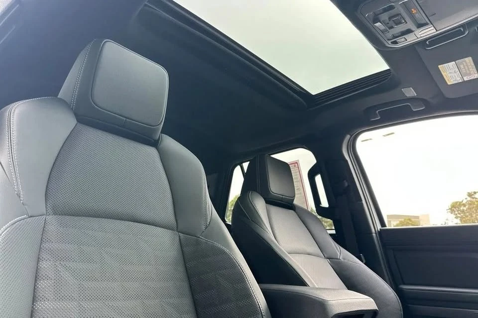 2026 Toyota 4Runner 6th Gen - Image 16 of 19