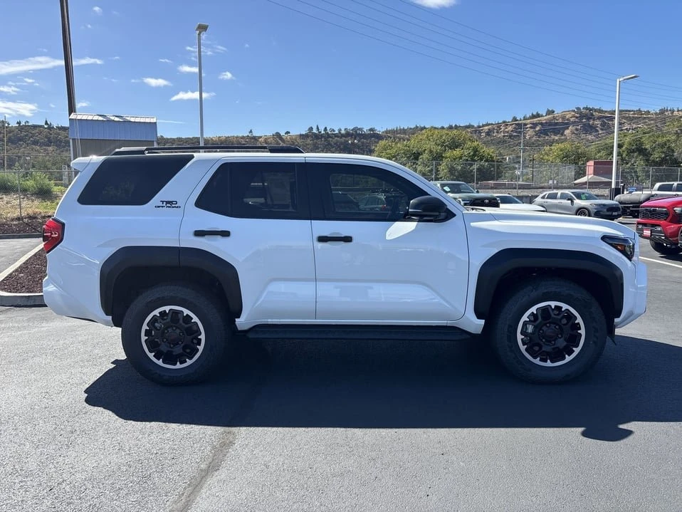 2026 Toyota 4Runner 6th Gen - Image 6 of 10