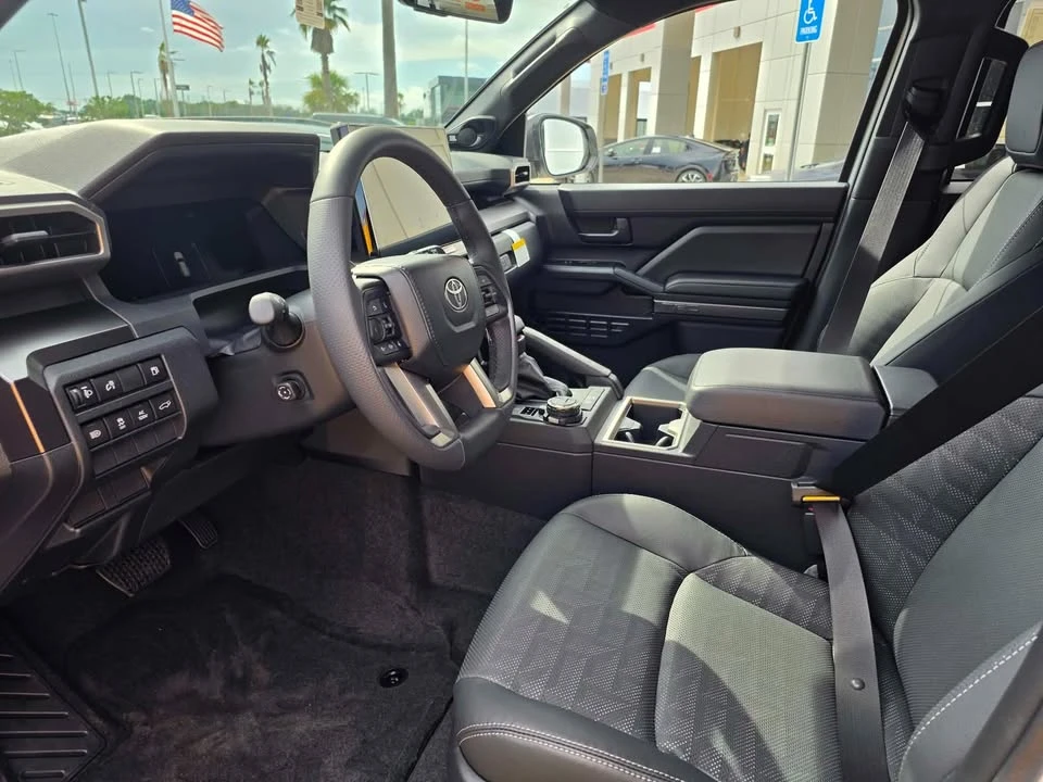 2026 Toyota 4Runner 6th Gen - Image 12 of 16