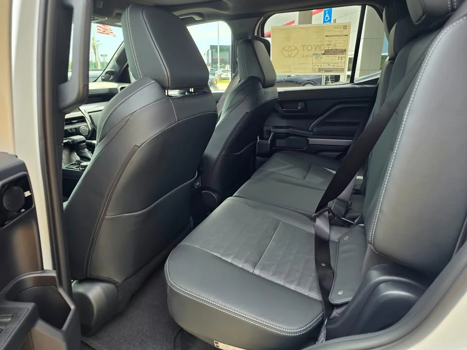 2026 Toyota 4Runner 6th Gen - Image 15 of 16