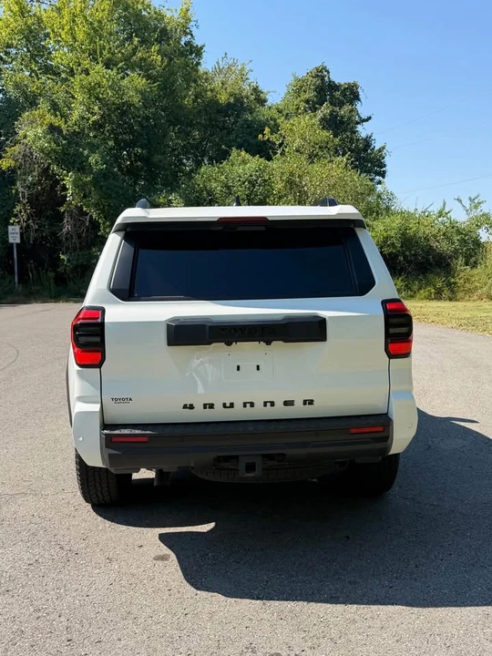 2026 Toyota 4Runner 6th Gen - Image 5 of 16