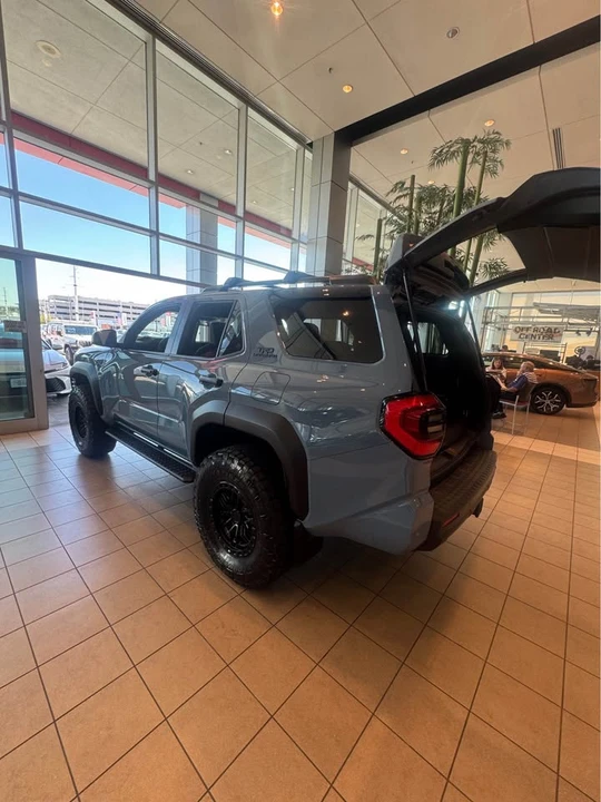 2026 Toyota 4Runner 6th Gen - Image 5 of 12
