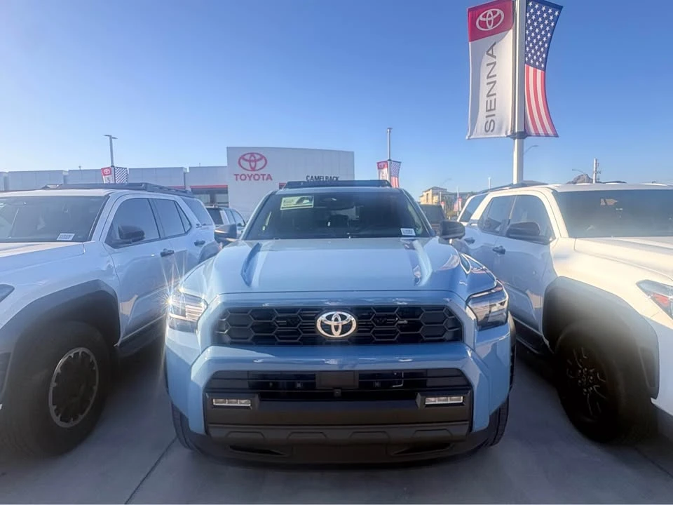 2026 Toyota 4Runner 6th Gen - Image 2 of 6