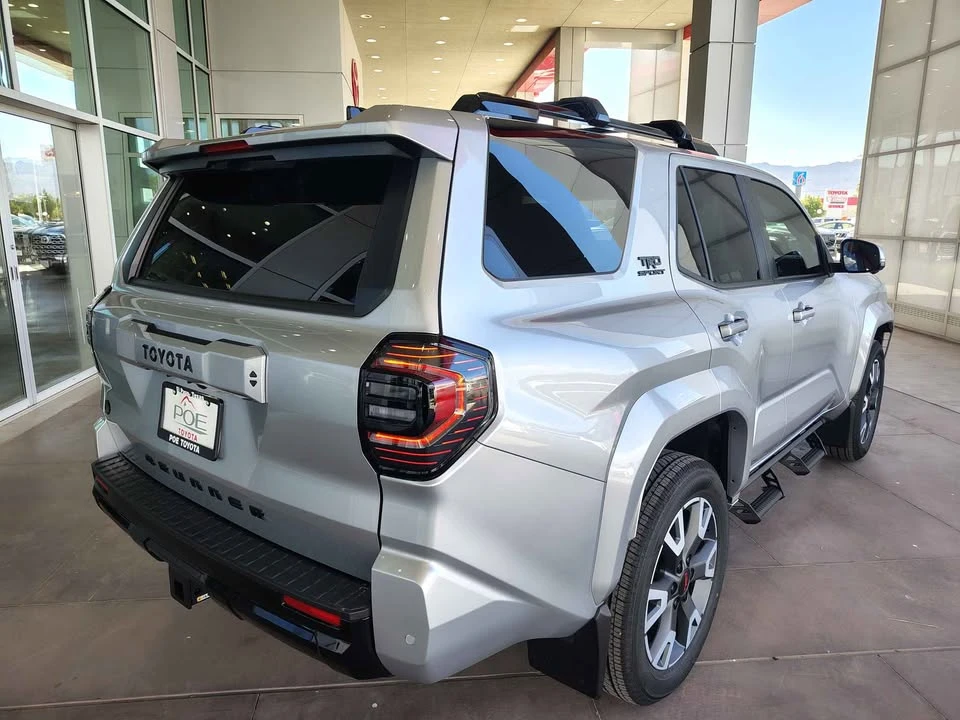 2026 Toyota 4Runner 6th Gen - Image 13 of 19
