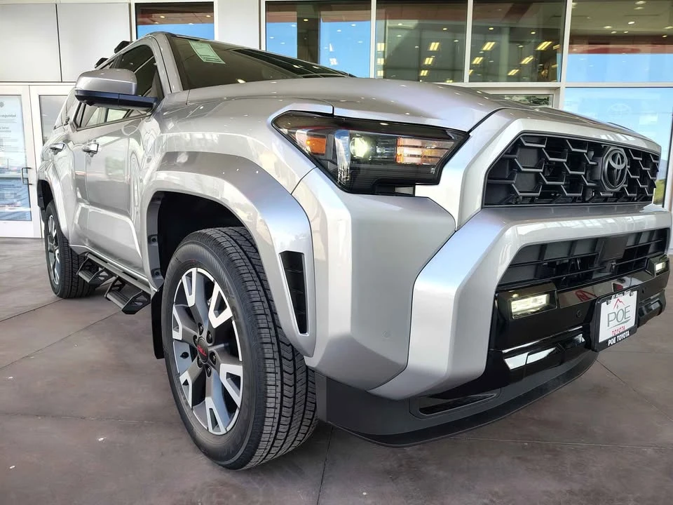 2026 Toyota 4Runner 6th Gen - Image 17 of 19