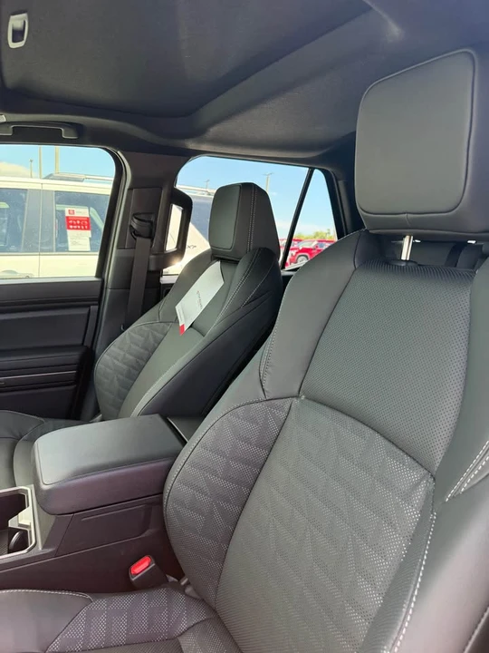 2026 Toyota 4Runner 6th Gen - Image 5 of 7