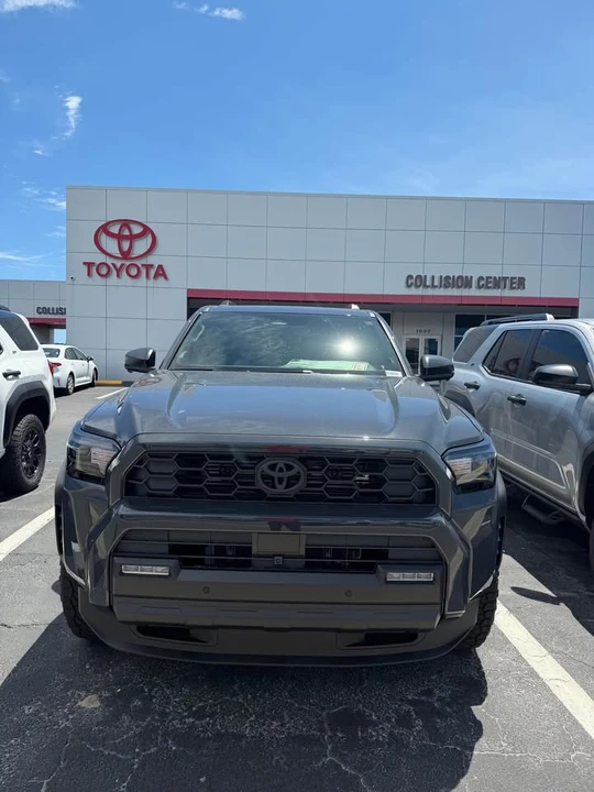 2026 Toyota 4Runner 6th Gen - Image 2 of 7
