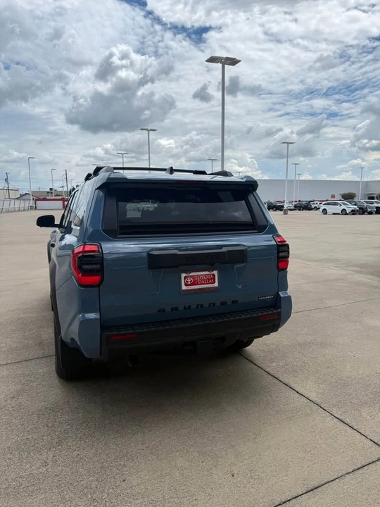 2026 Toyota 4Runner 6th Gen - Image 5 of 20