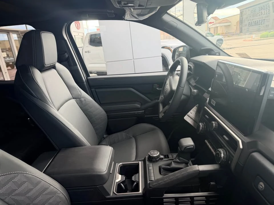 2026 Toyota 4Runner 6th Gen - Image 5 of 9