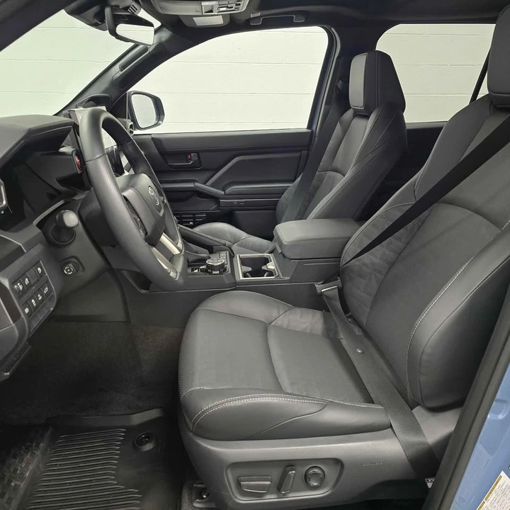 2026 Toyota 4Runner 6th Gen - Image 11 of 20