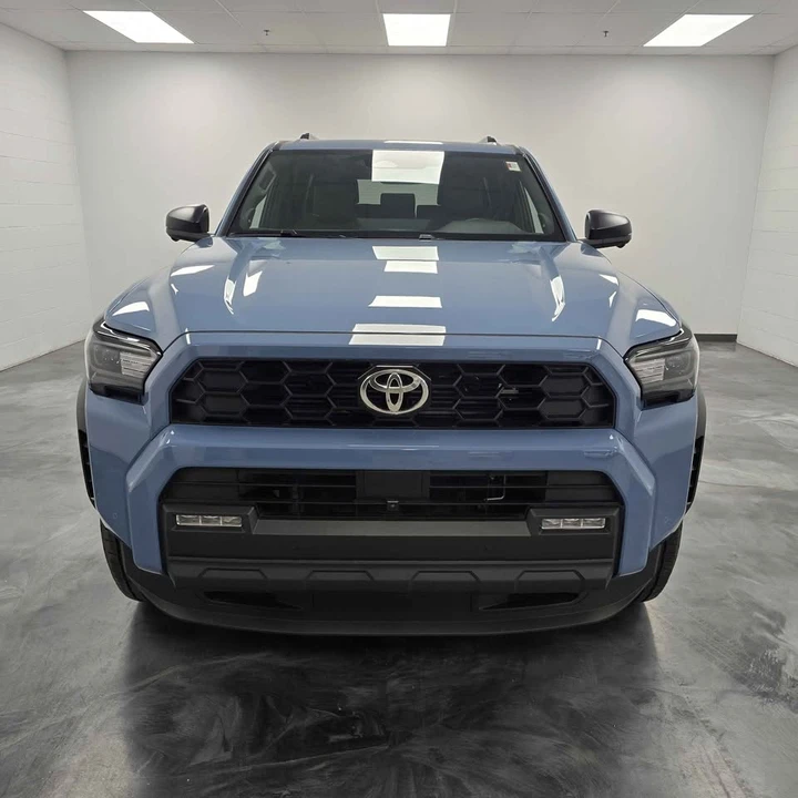 2026 Toyota 4Runner 6th Gen - Image 2 of 20