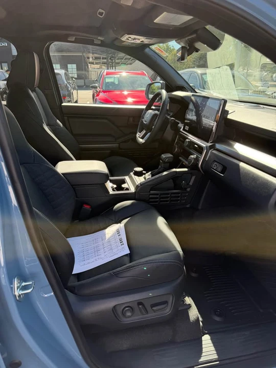 2026 Toyota 4Runner 6th Gen - Image 6 of 20