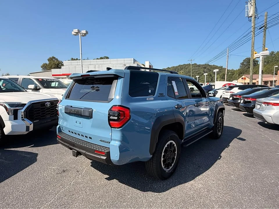 2026 Toyota 4Runner 6th Gen - Image 4 of 16