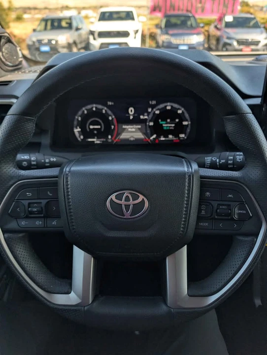 2026 Toyota 4Runner 6th Gen - Image 10 of 15