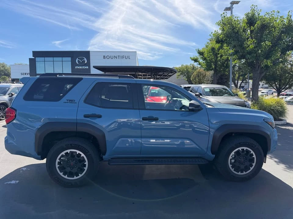 2026 Toyota 4Runner 6th Gen - Image 4 of 20