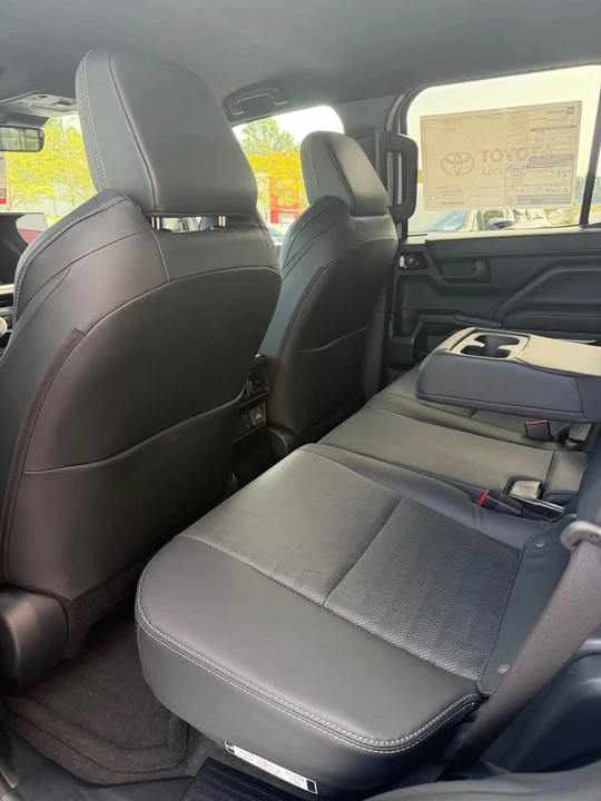 2026 Toyota 4Runner 6th Gen - Image 10 of 20